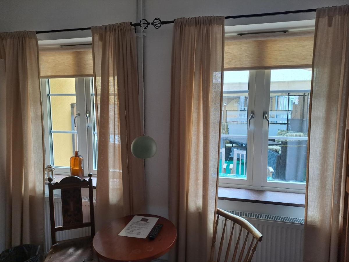 Sveriges minsta Hotell! Hôtel Gruyère Landskrone Exteriör bild
