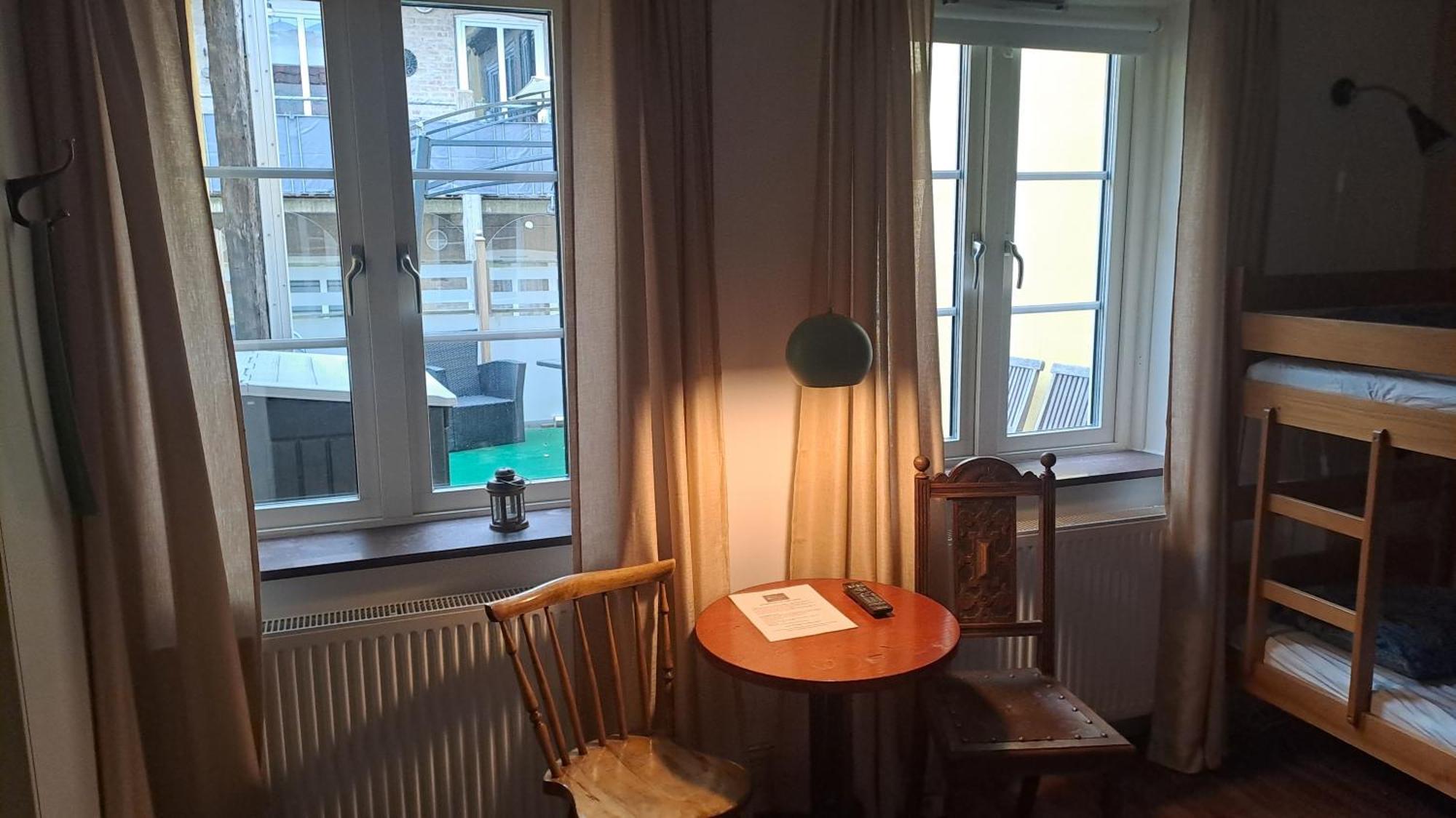 Sveriges minsta Hotell! Hôtel Gruyère Landskrone Exteriör bild