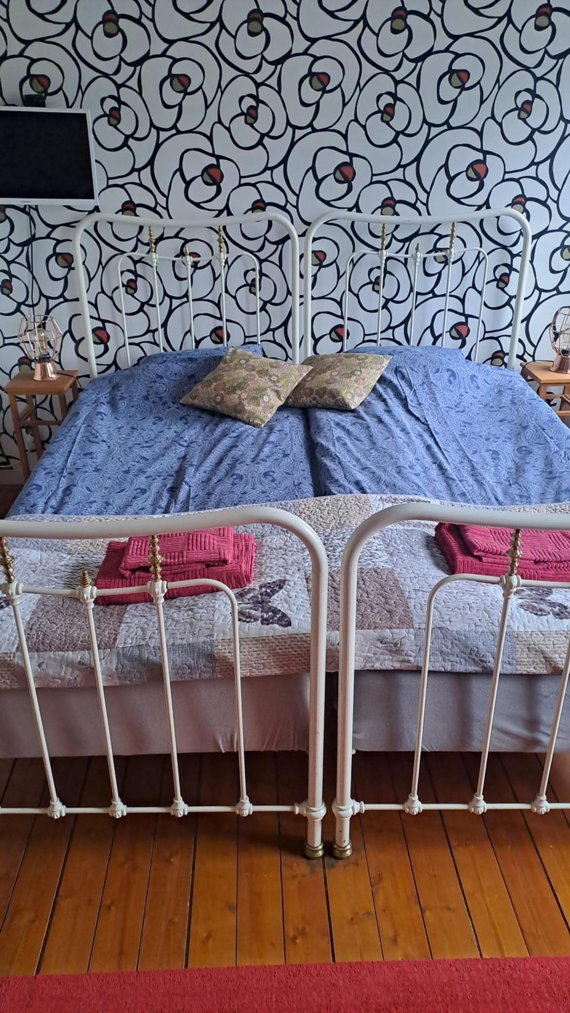 Sveriges minsta Hotell! Hôtel Gruyère Landskrone Exteriör bild