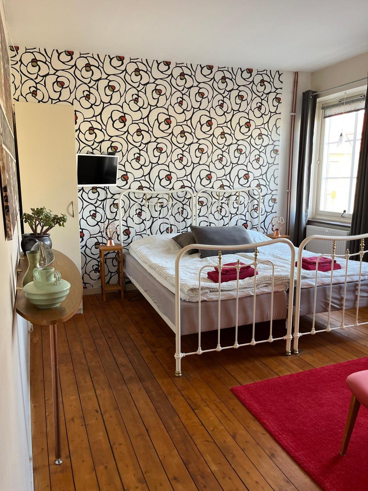 Sveriges minsta Hotell! Hôtel Gruyère Landskrone Exteriör bild